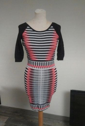 Très belle robe Morgan taille 36