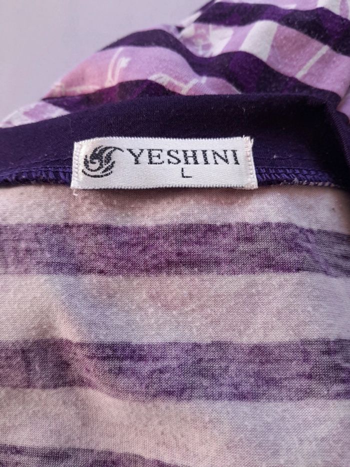 Tee shirt rayé imprimé manche longue.gue col V Yeshini taille L - photo numéro 4