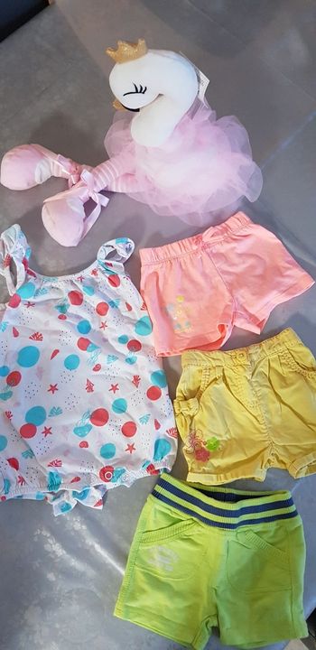 Lot été 6-9mois short bodie