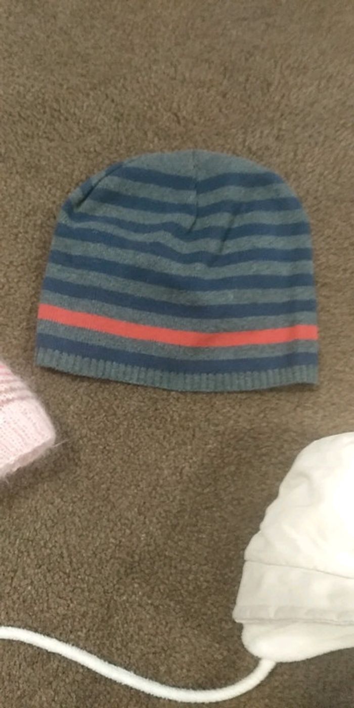 ensemble.bonnets et gants - photo numéro 4