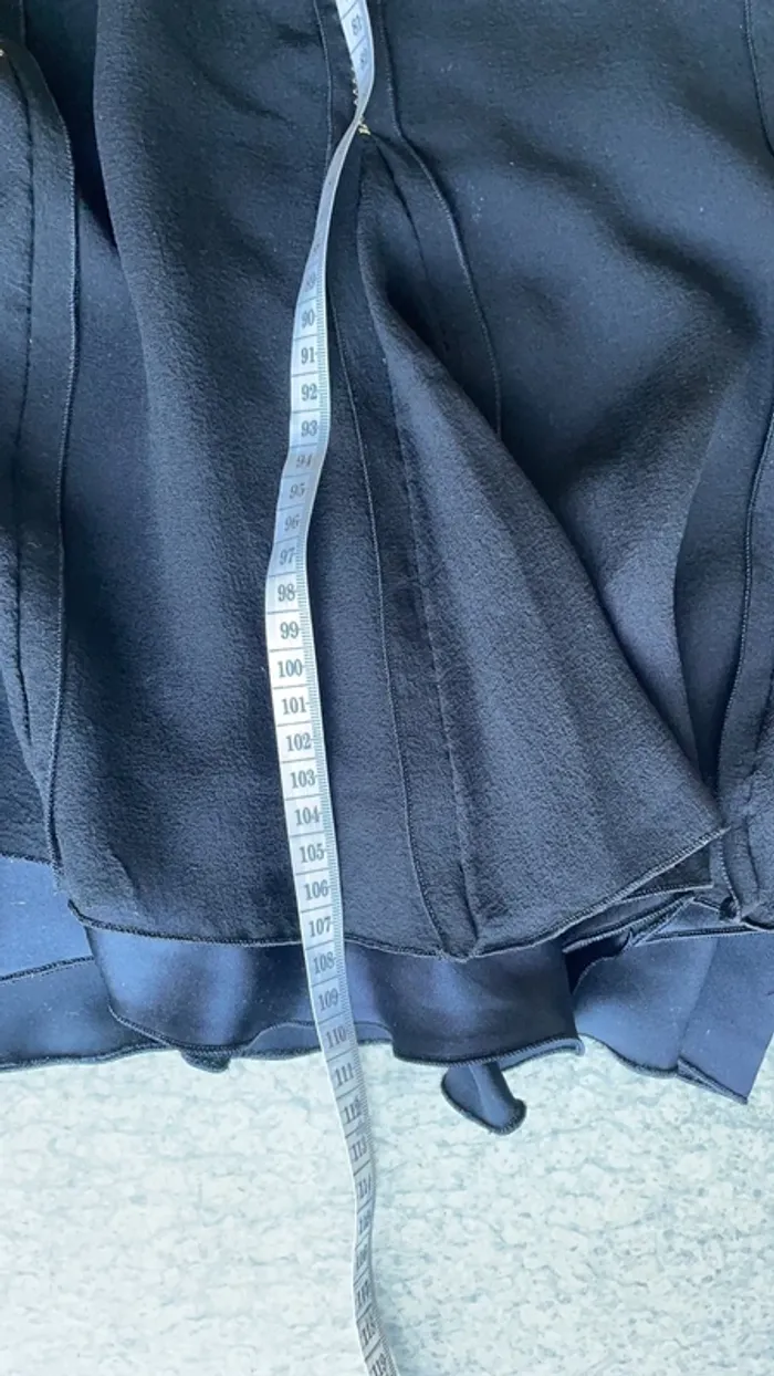 Robe noir 100% soie MaxMara - photo numéro 7