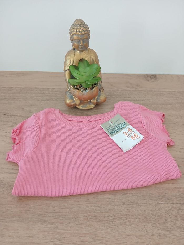 Haut bébé fille taille 3/6 mois neuf avec étiquettes