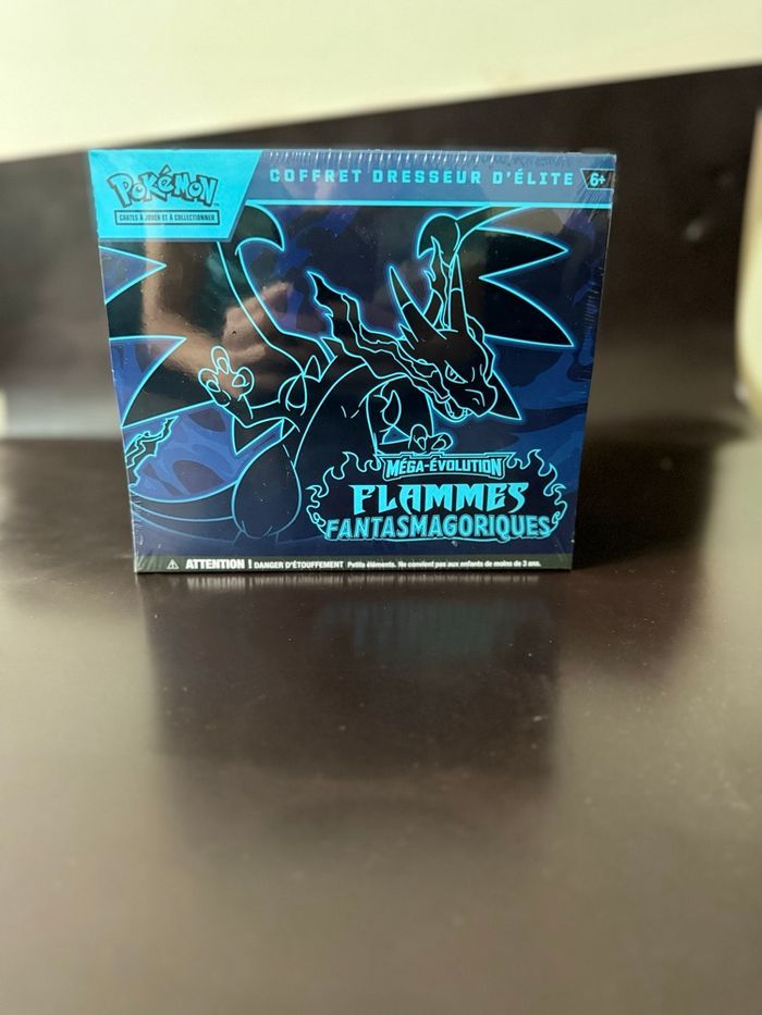 ETB Flammes Fantasmagoriques ME2