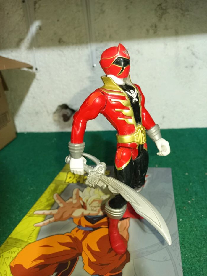 Power rangers rouge super méga force - photo numéro 2