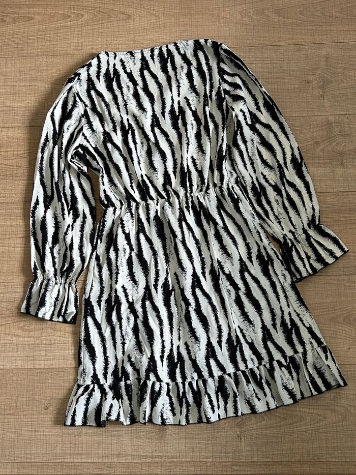 Robe imprimée à manches longues Flamant Rose taille M jamais portée - photo numéro 8