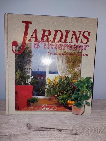 Livre les jardins d'intérieur