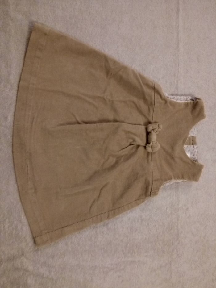 Robe 18 mois (réf perso F-F19)(familleac72)