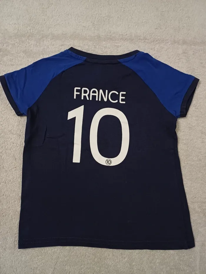 Tee-shirt Kiabi 4 ans (réf perso G-G31)(familleac72) - photo numéro 2