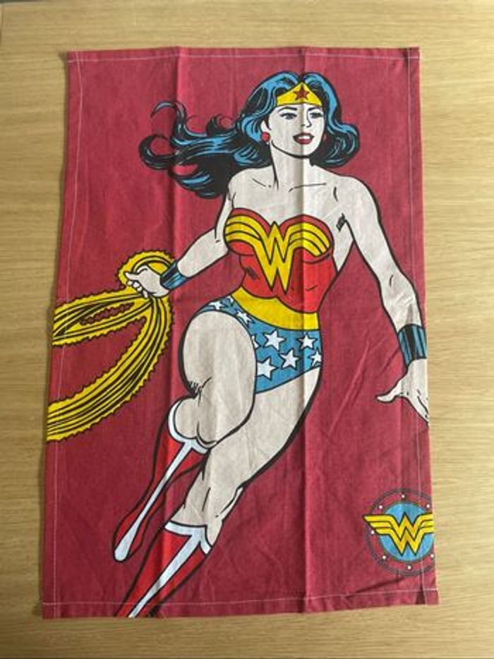 Torchon neuf 100% coton – Wonder Woman vintage comics
