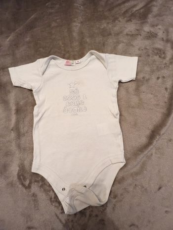 bodie manches courtes 9 mois