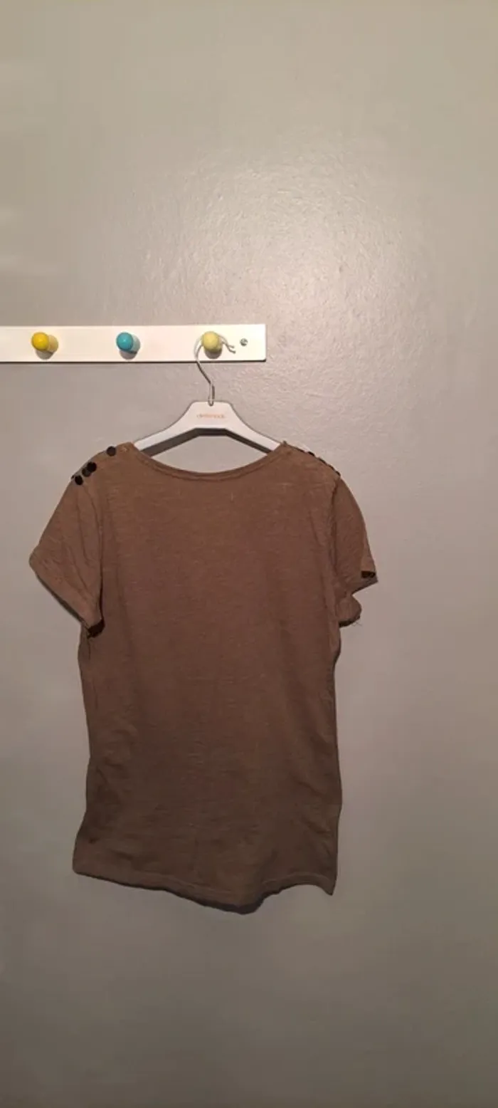 T Shirt marron/kaki - Marque Via 28 - Taille 40 - Bon état. - photo numéro 10
