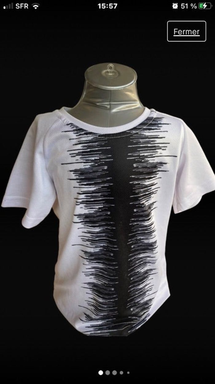 Tee shirt