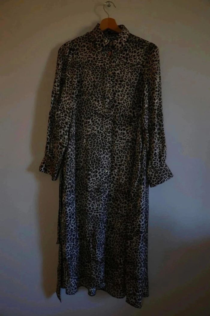 C35 robe léopard Zara XS - photo numéro 2