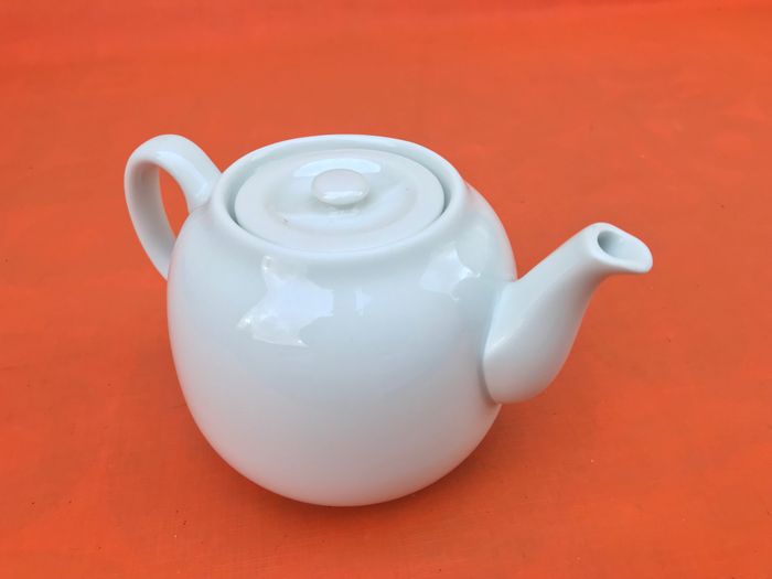 Théière Porcelaine Pillivuyt France - photo numéro 8