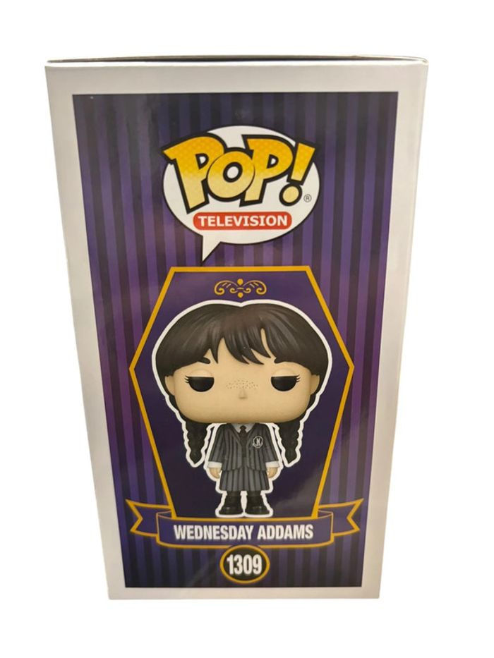 Figurine Funko Pop Wednesday / Mercredi Wednesday Addams 1309 neuf - photo numéro 3