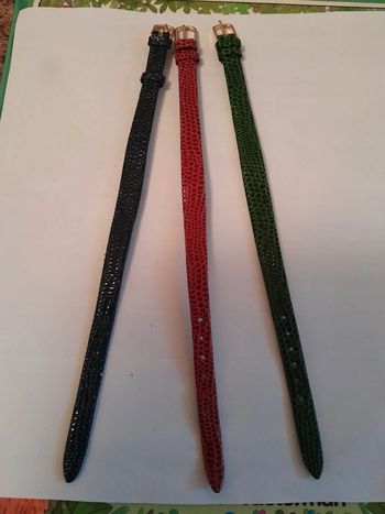 Magnifique lot 3 bracelets de montre anciens neufs