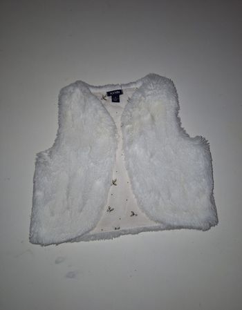 Gilet sans manche fausse fourrure
