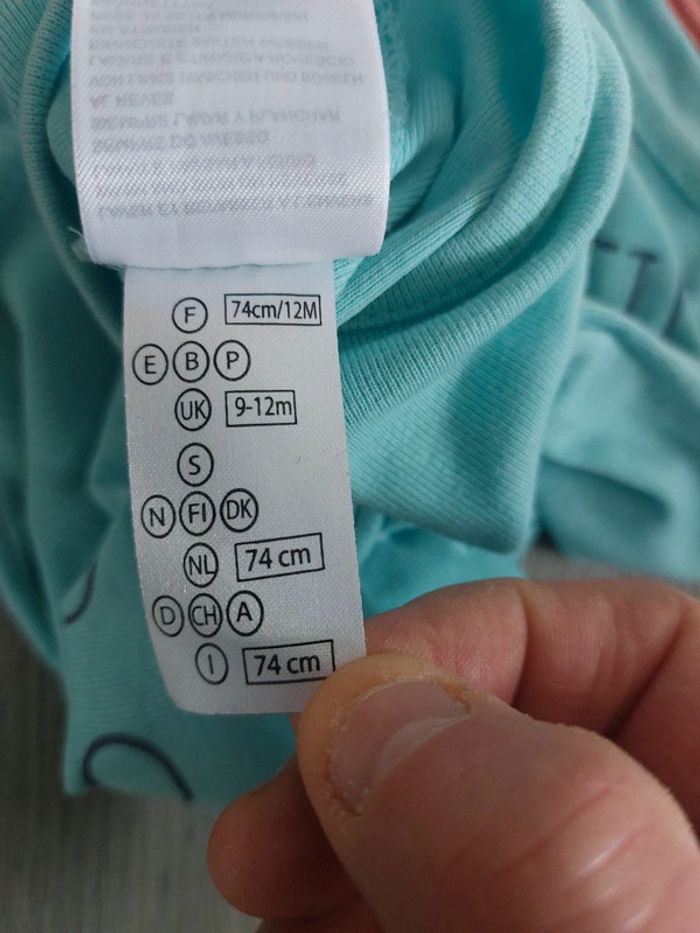 Barboteuse Vertbaudet taille 12 mois (74 cm) - photo numéro 5