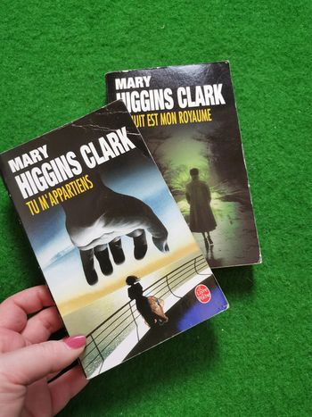 Lot de 2 livres de poche Mary Higgins Clark