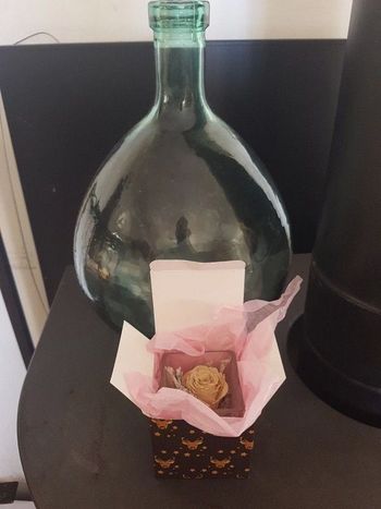 Rose éternelle neuve emballée