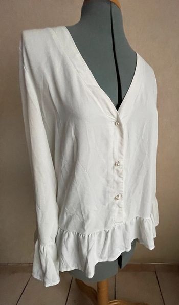 Blouse fluide volants sur le bas 38/49
