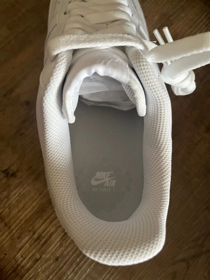 Nike Air Force 1taille 36 - photo numéro 4