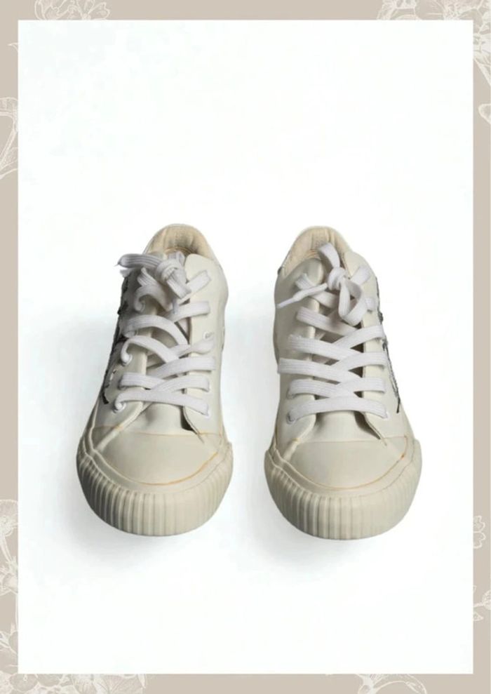 Baskets basses blanc cassé motif fleurie Shiatzy Taille 36 - photo numéro 3