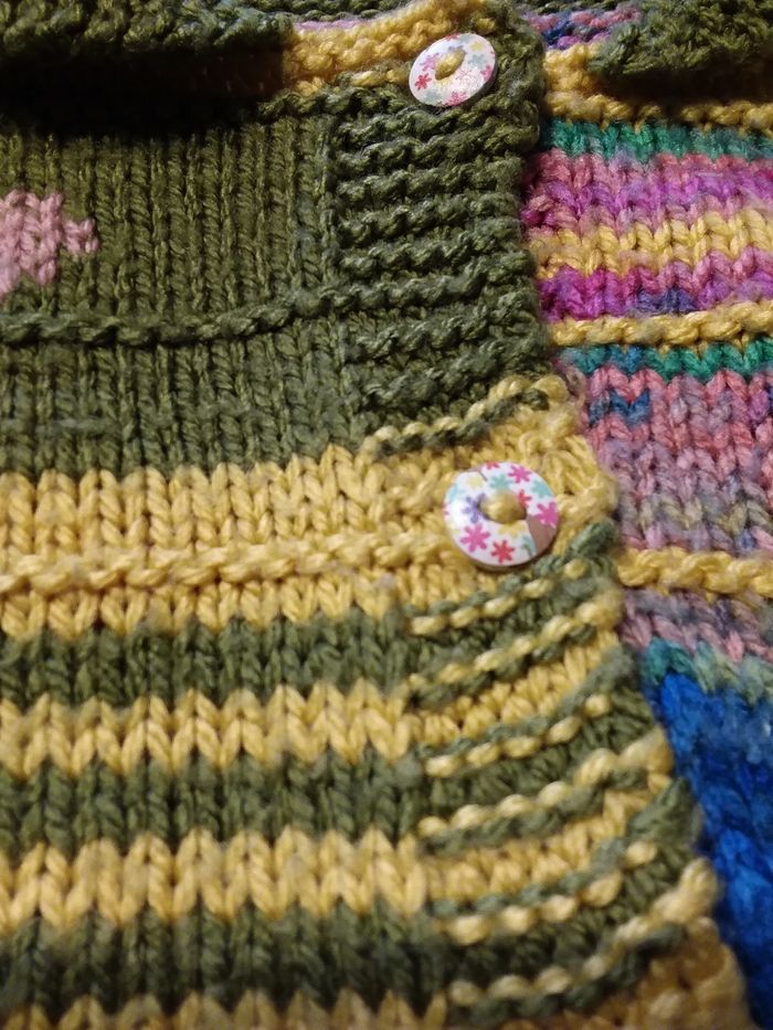 Gilet multicolore tricoté main - photo numéro 3