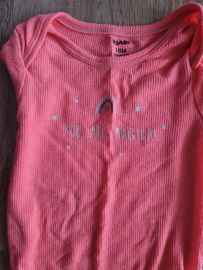 Lot bodies MC 18 mois - photo numéro 4