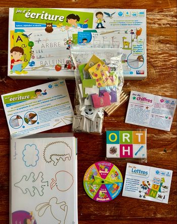 Lot de jeu d’écriture, jeu de lettres et jeu de chiffres !