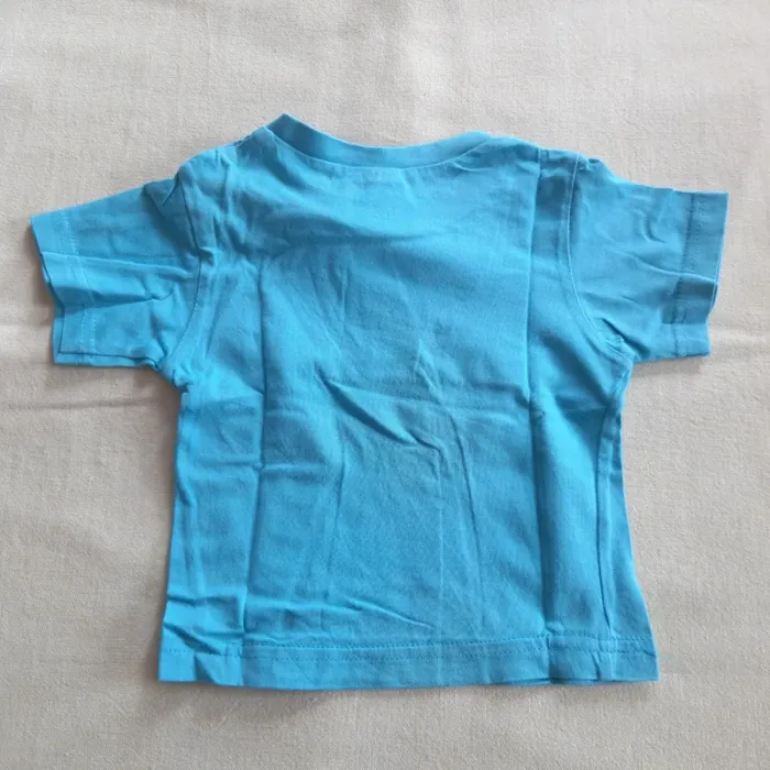 Lot de 4 t-shirts Decathlon et autre 12 mois - photo numéro 3