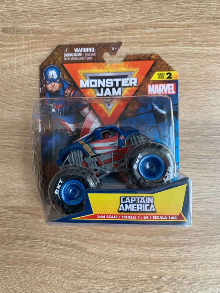 Lot monster jam neuf - photo numéro 7