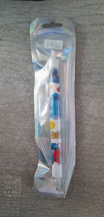 Stylo stitch blanc