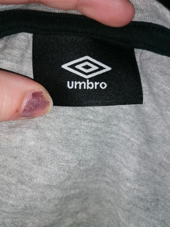 T shirt gris umbro - photo numéro 4