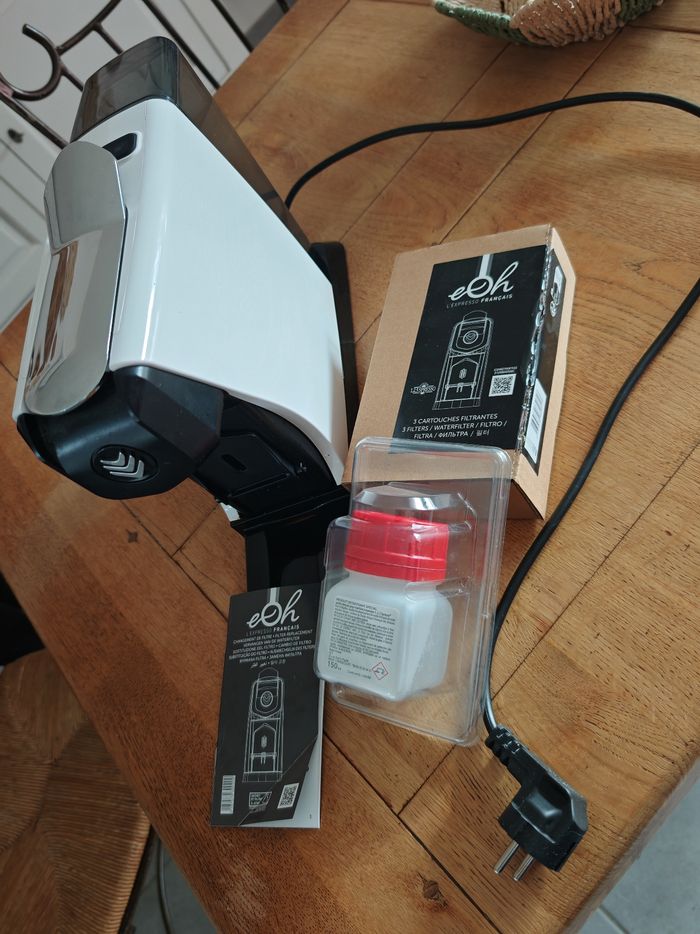 Cafetière Malongo + 2 cartouches filtrantes + produit détartrant