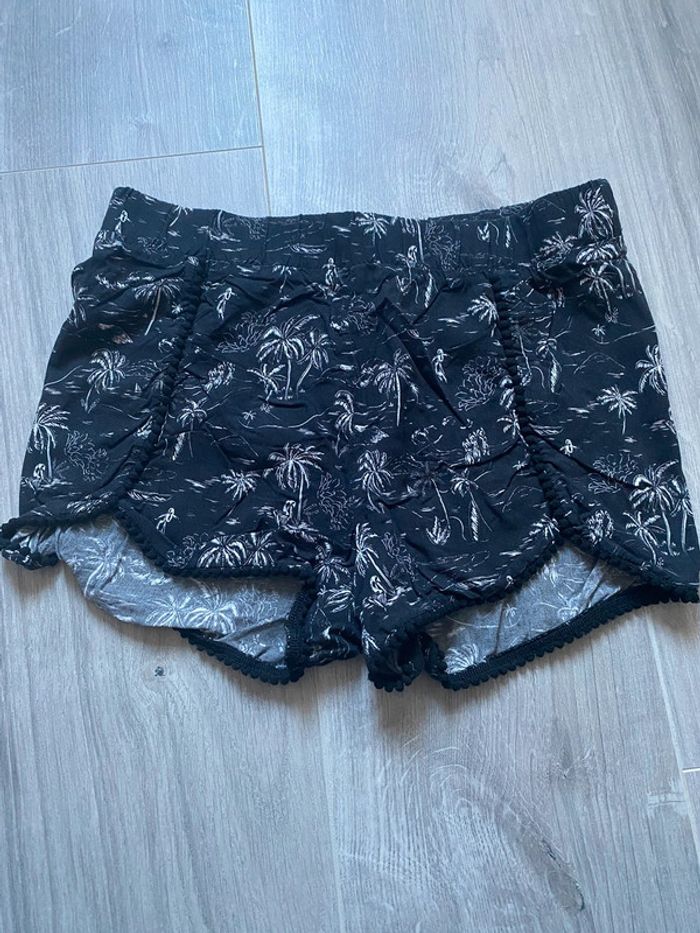 Short 16 ans