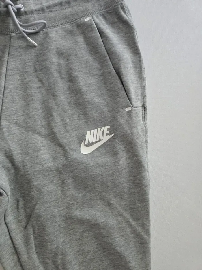 Jogging nike gris - photo numéro 2