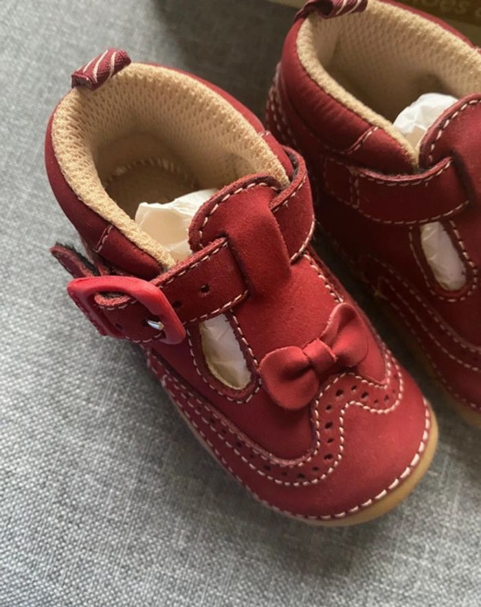 Chaussures Start-rite babies May en cuir suedé 17 neuves Couleur rouge foncé - photo numéro 2