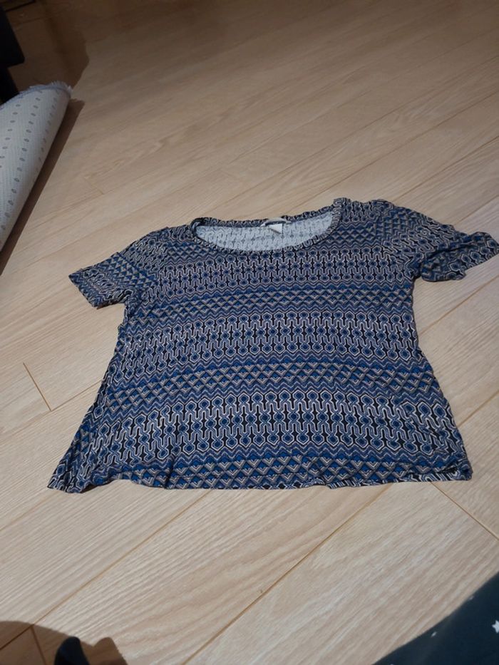 Tee shirt