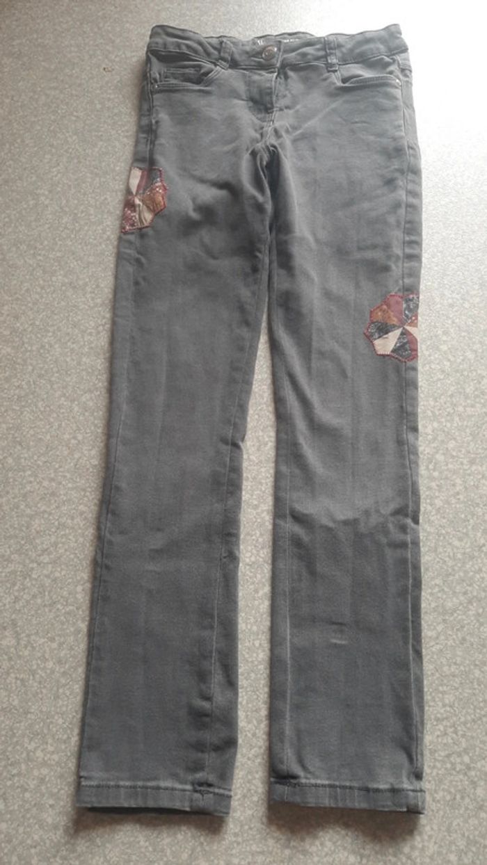 Pantalon gris 9ans