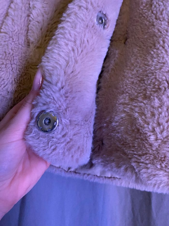 Veste fourrure à capuche - photo numéro 3