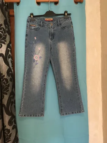 Jeans originale fleurs @