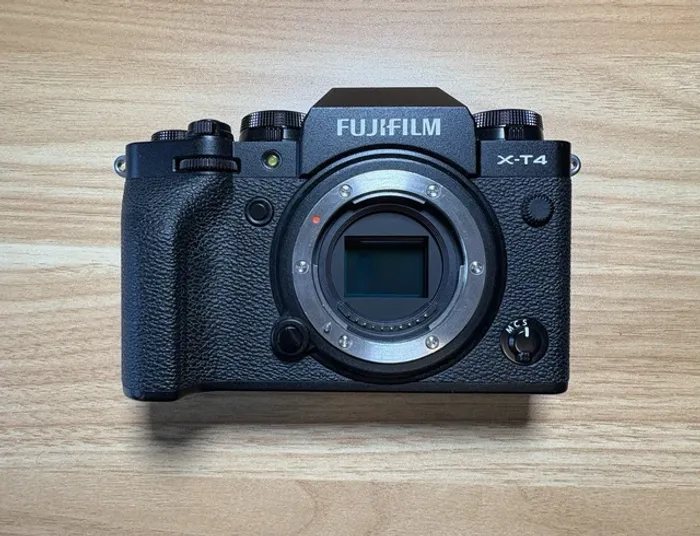 Boîtier Fujifilm X-T4 peu utilisé + accessoires, il date de janvier 2024 - photo numéro 6