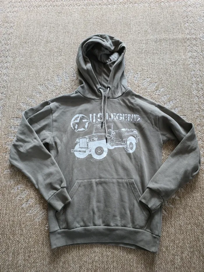 Pull à capuche
