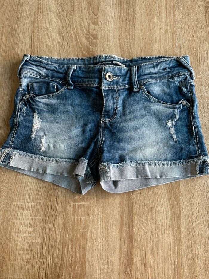 Short jean stradivarius