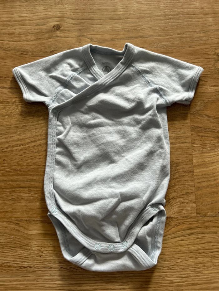 Lot de 4 bodys petit bateau taille 67 cm - photo numéro 3