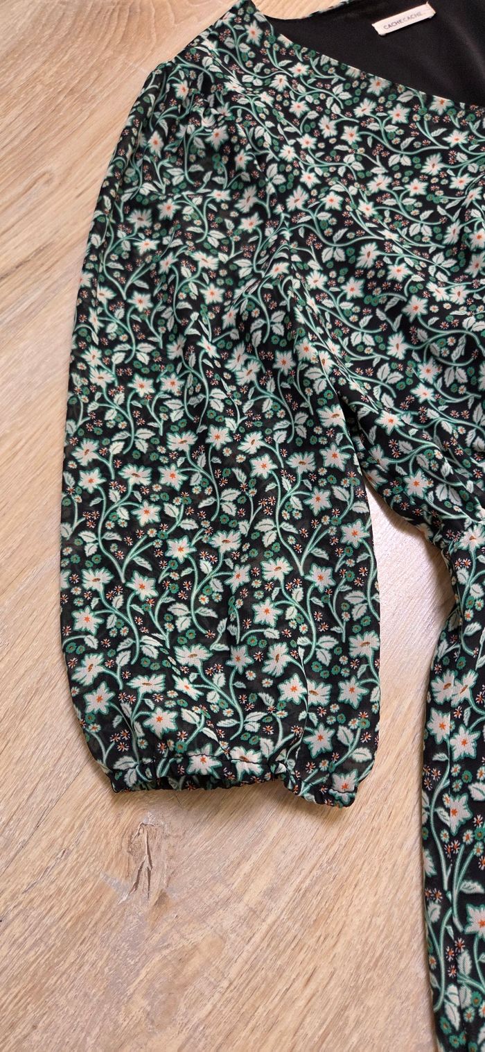 Robe Caroll taille 40 verte motif fleur en très bon état - photo numéro 5