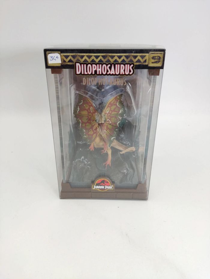 Jurassic Park Creature Diorama PVC Dilophosaurus 18 cm noble collection