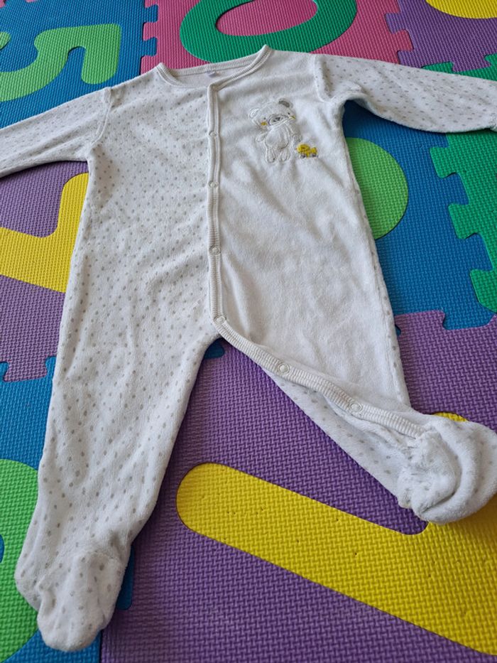 Lot de 2 pyjamas (1 Petit Bateau + 1 Zeeman) 12m - photo numéro 9