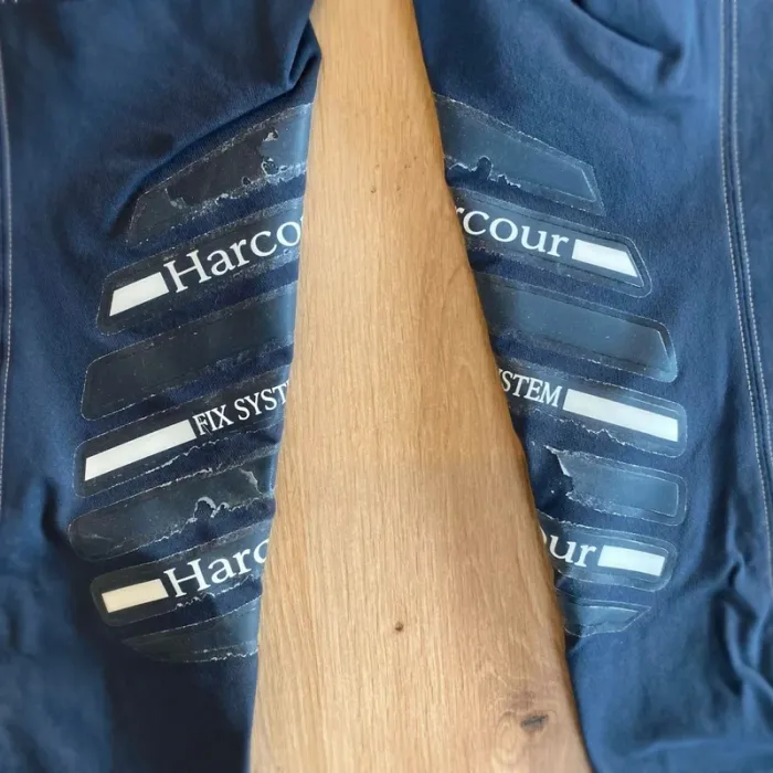 Pantalon Harcour  – Gros  Grip –  Taille  38 – Bleu  Marine  et  Liseret Rouge –  Bon état - photo numéro 7